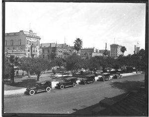 A Photographic Guide to the Many Faces of Alamo Plaza