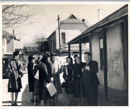 Society members visit La Villita with Mayor Maury Maverick, c. 1940.