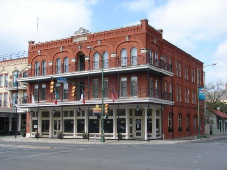 Restored hotel with new addition (left), 2010. Photo by Ron Bauml.