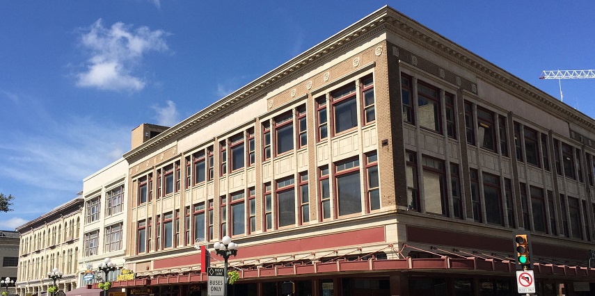Woolworth's building on northwest corner of Alamo Plaza.